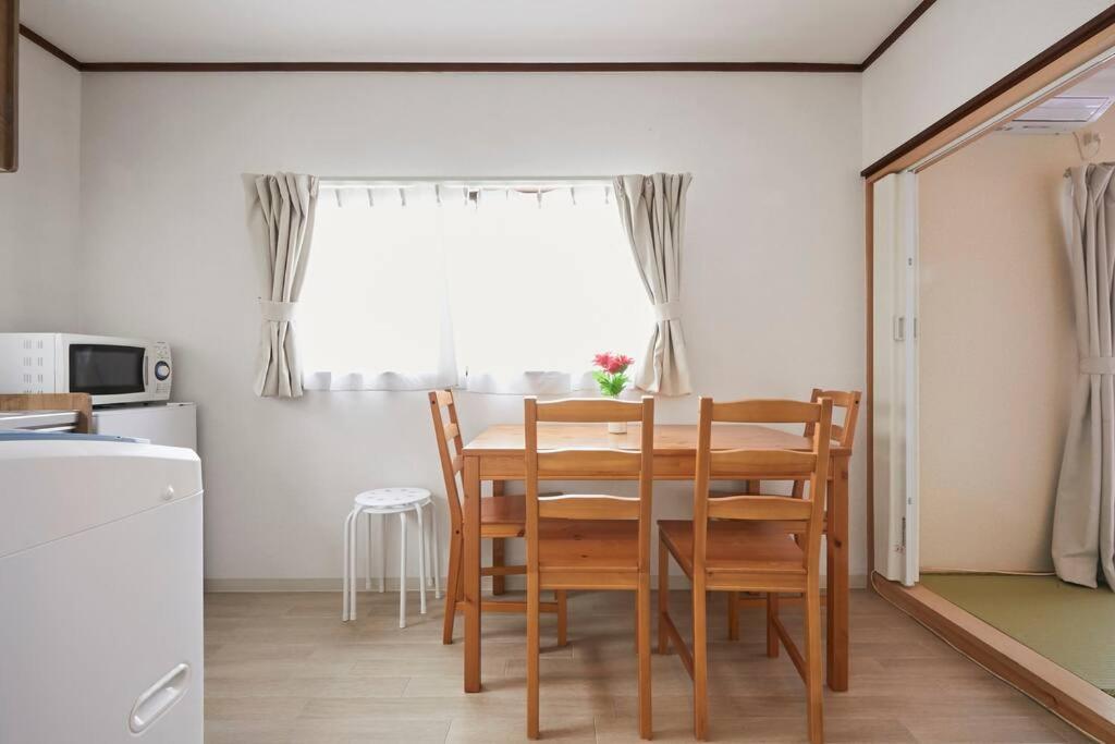 Apartamento Urayasu House! For Up To 6 People, 15 Min Bus Ride To Disney! *